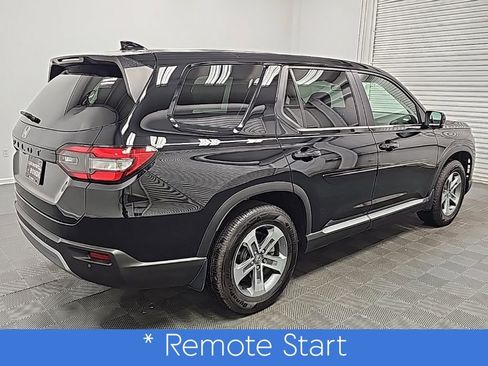 Used 2025 Honda Pilot EX-L image 9