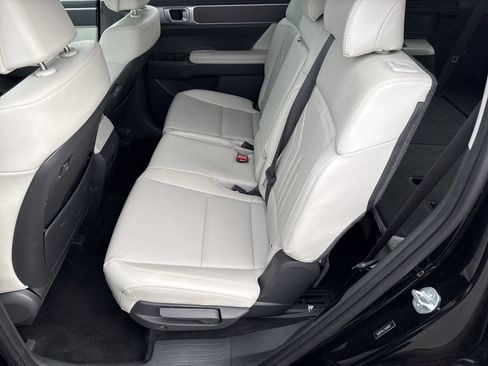 Used 2025 Hyundai Santa Fe SEL image 20