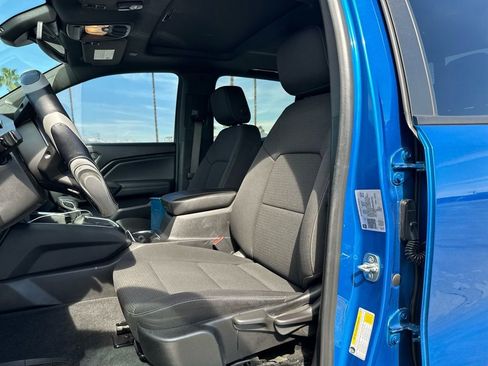 Used 2023 GMC Canyon Elevation w/ Convenience Package image 5