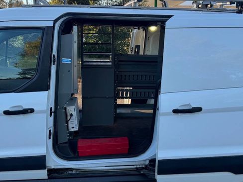 Used 2017 Ford Transit Connect XL image 18