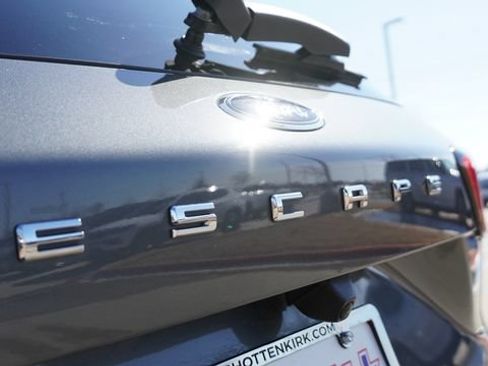 Used 2025 Ford Escape ST-Line AWD/4WD image 12
