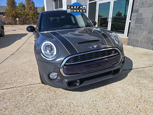 Used 2015 MINI Cooper S image 17