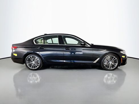 Used 2021 BMW 530e w/ Parking Assistance Package image 8