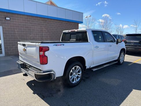 Used 2024 Chevrolet Silverado 1500 LTZ w/ LTZ Convenience Package II image 9