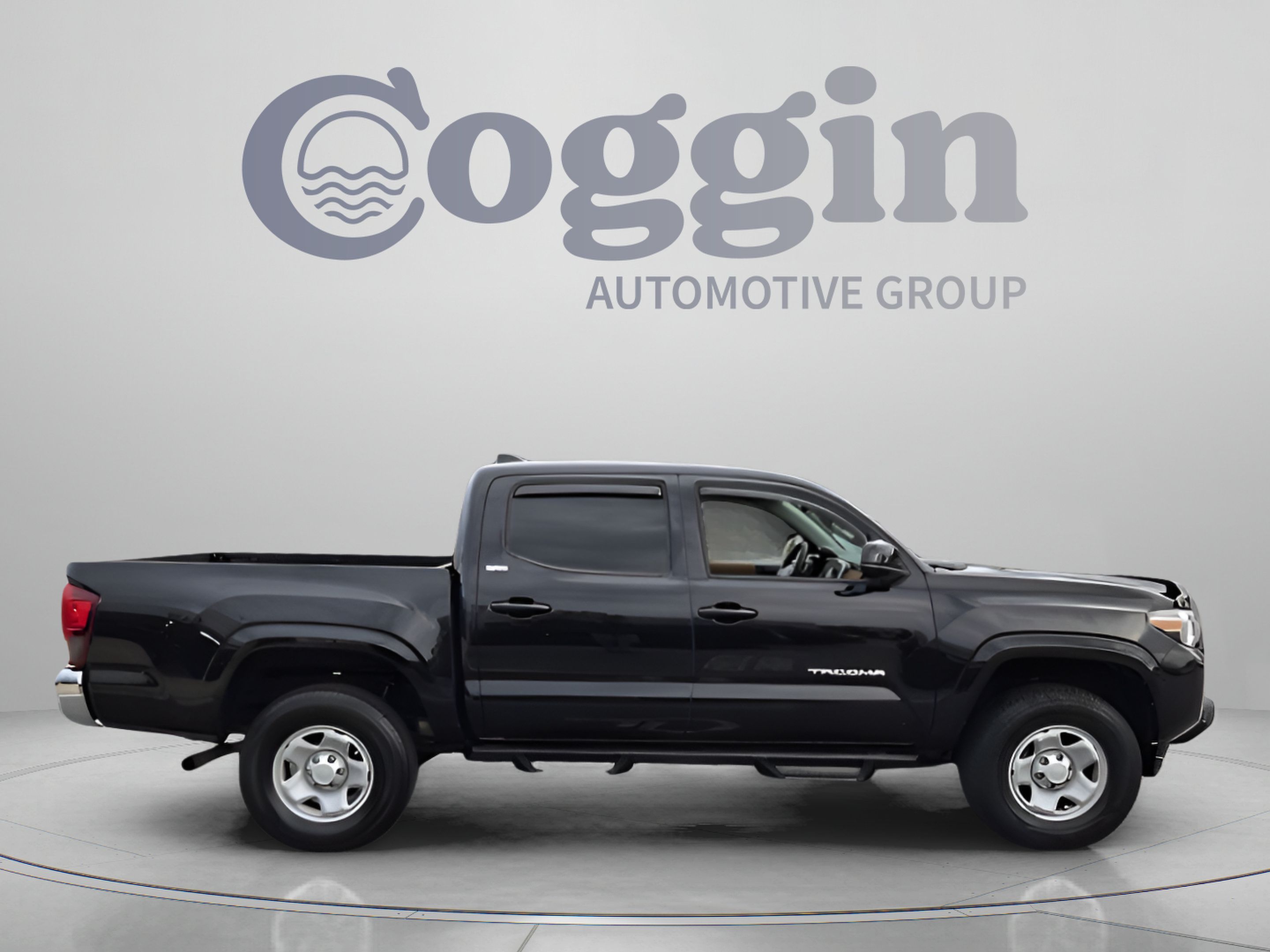 Used 2019 Toyota Tacoma SR5 RWD image 6