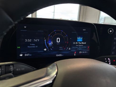 Used 2025 Chevrolet Equinox LT image 39