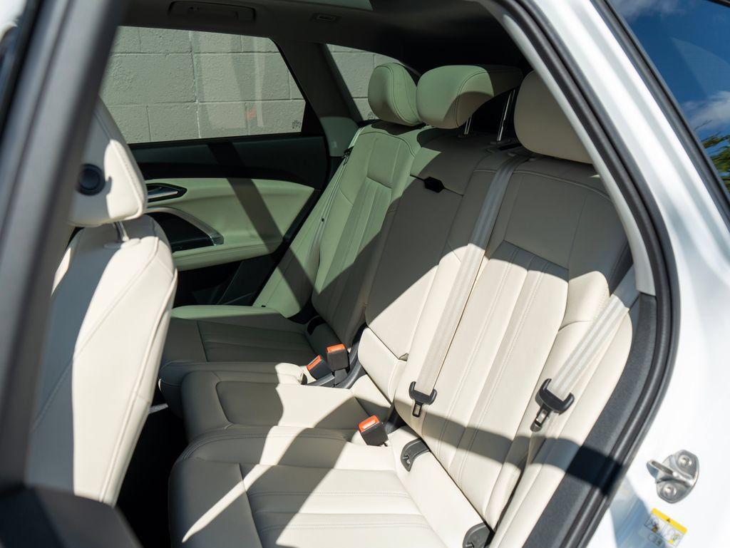 New 2026 Audi Q5 Premium Plus AWD/4WD image 9