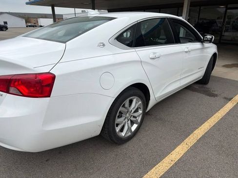 Used 2018 Chevrolet Impala LT FWD image 5