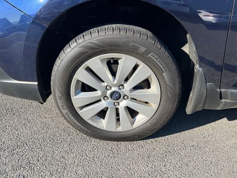 Used 2018 Subaru Outback 2.5i Premium image 23