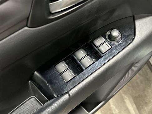 Used 2019 MAZDA CX-5 Touring image 19