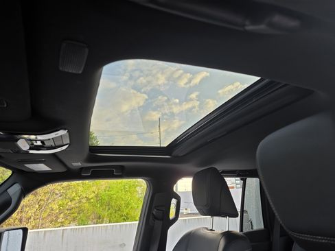 Used 2024 Lexus GX 550 image 14