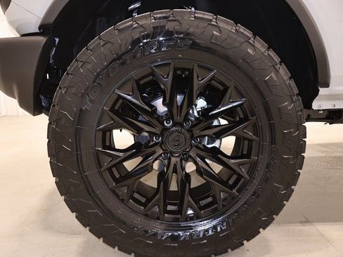 New 2026 Ford Bronco 4-Door image 43