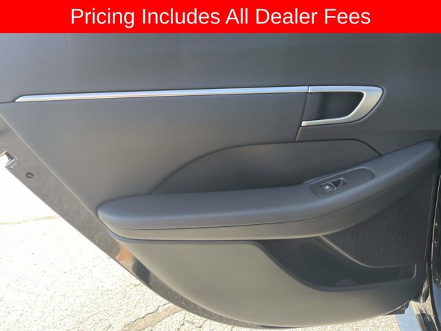 Used 2025 Hyundai Sonata SEL FWD image 15
