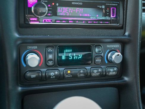 Used 2002 Chevrolet Corvette Z06 w/ Memory Pkg image 62