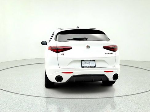Used 2023 Alfa Romeo Stelvio Estrema AWD/4WD image 6