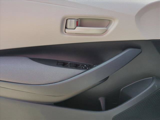 Used 2024 Toyota Corolla LE FWD image 11