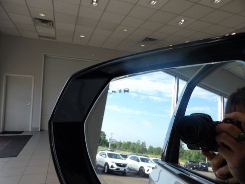 Used 2023 Chevrolet Tahoe RST w/ RST Performance Edition AWD/4WD image 7