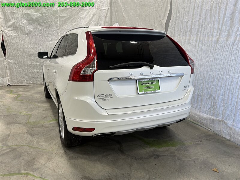 Used 2016 Volvo XC60 T5 Premier AWD/4WD image 32
