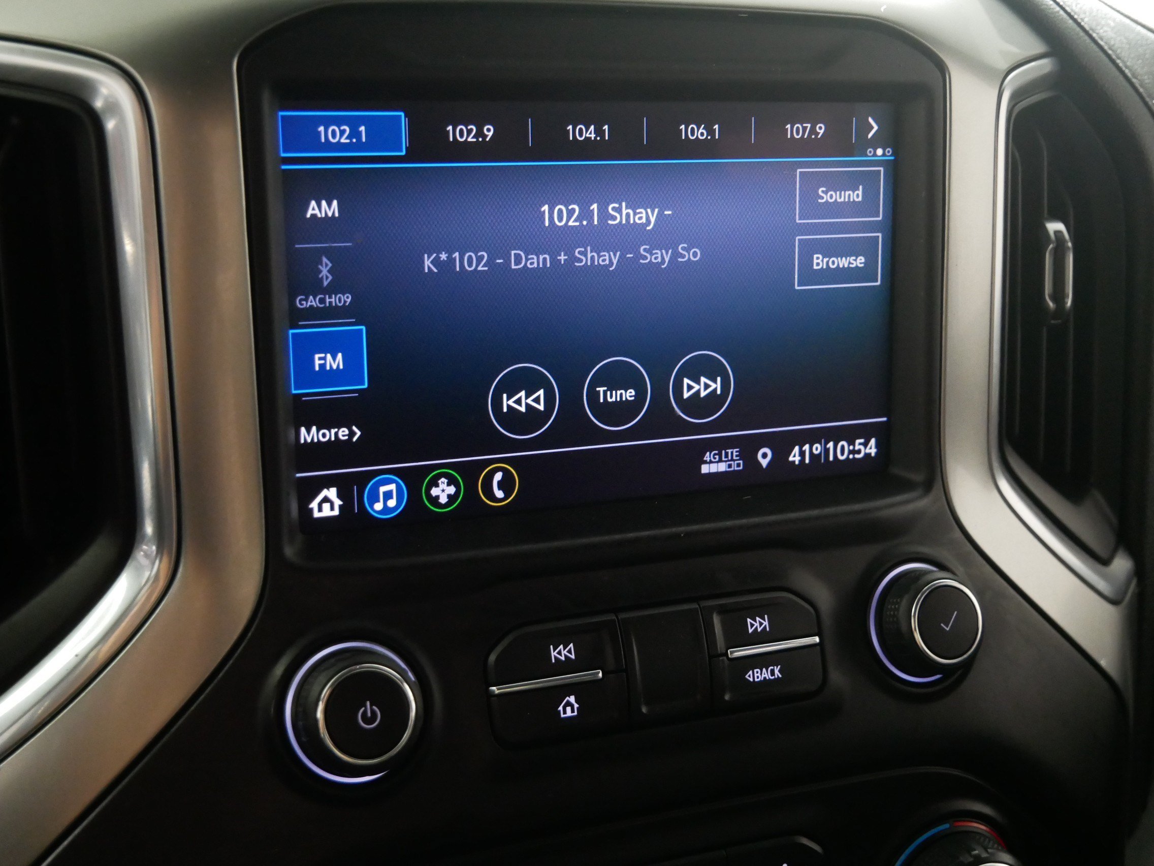 Used 2019 Chevrolet Silverado 1500 LT w/ All-Star Edition AWD/4WD image 22