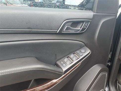 Used 2016 GMC Yukon SLE w/ HD Trailering Package image 10