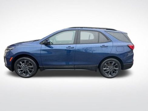 Used 2023 Chevrolet Equinox RS image 2