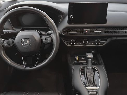 Used 2024 Honda HR-V EX-L image 11