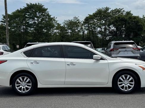Used 2014 Nissan Altima 2.5 S FWD image 6