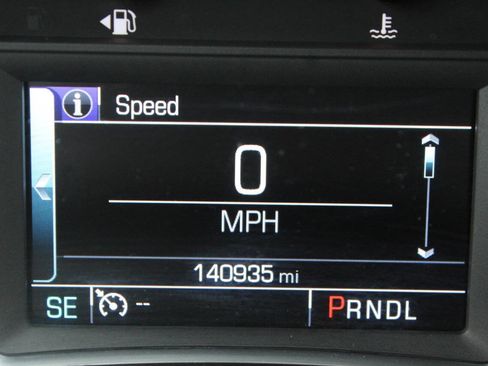 Used 2018 Chevrolet Equinox Premier image 28