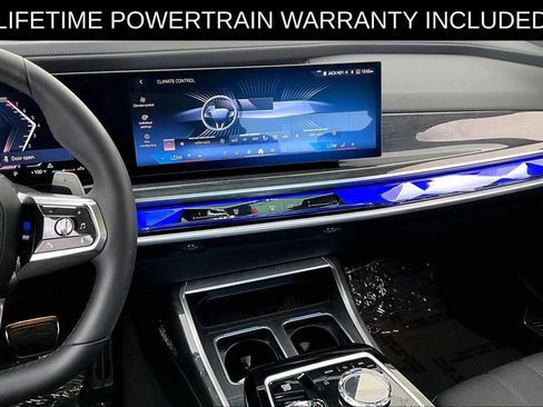 Used 2026 BMW 740i RWD image 8