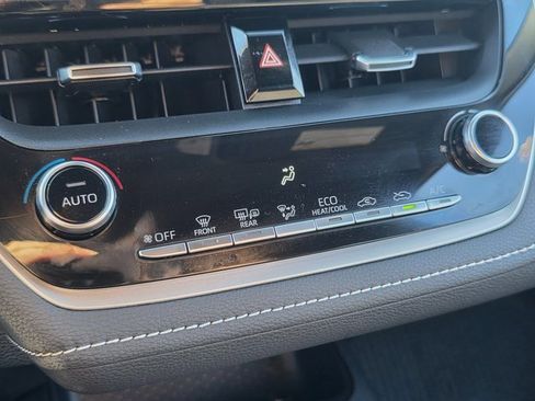 Used 2022 Toyota Corolla SE image 26