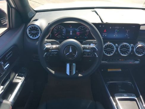 Certified 2024 Mercedes-Benz GLB 250 image 3
