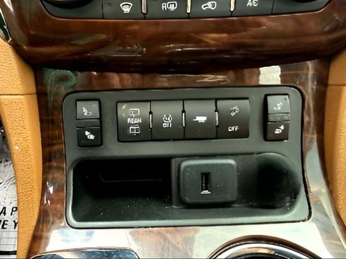 Used 2016 Buick Enclave Leather w/ Trailering Package AWD/4WD image 8
