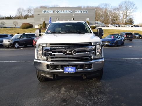 Used 2019 Ford F250 XL w/ XL Value Package image 2