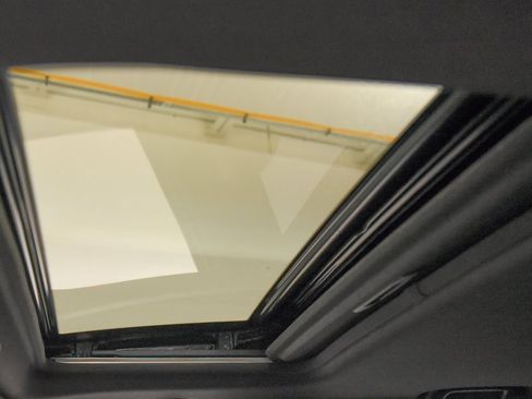 Used 2021 Mitsubishi Outlander SEL image 4