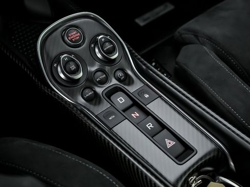 Used 2016 McLaren 570S Coupe image 37