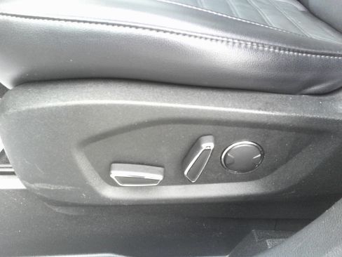 Used 2018 Ford Edge SEL w/ Equipment Group 201A image 14