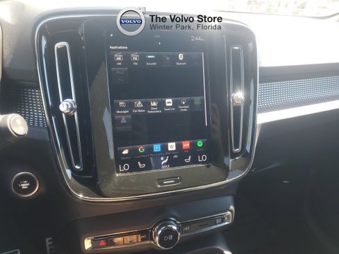 Used 2020 Volvo XC40 T5 R-Design AWD/4WD image 21