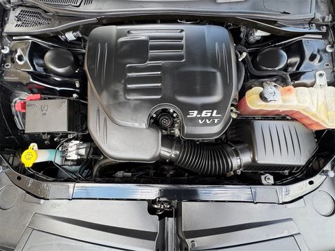 Used 2020 Dodge Challenger GT image 9