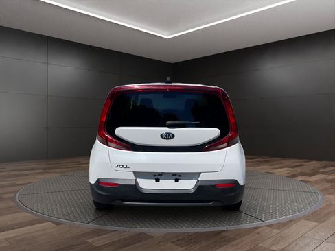Used 2020 Kia Soul LX FWD image 7