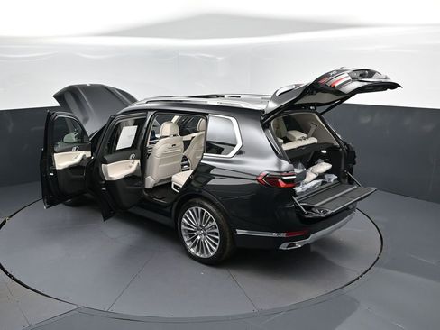 New 2026 BMW X7 xDrive40i AWD/4WD image 48