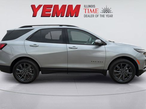Used 2023 Chevrolet Equinox RS image 9