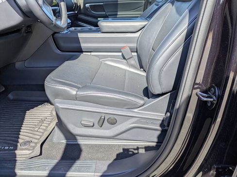 Certified 2025 Ford Expedition Platinum w/ Stealth Performance Package AWD/4WD image 15