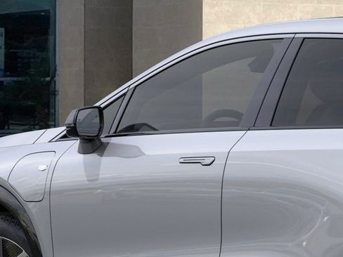 New 2025 Cadillac Optiq Luxury 1 image 12
