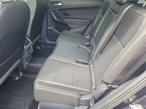 Used 2019 Volkswagen Tiguan SE w/ Panoramic Sunroof Package AWD/4WD image 30