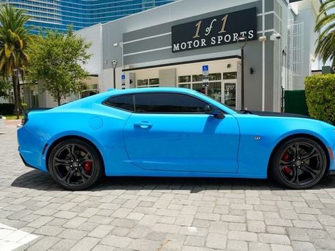 Used 2022 Chevrolet Camaro SS RWD image 33