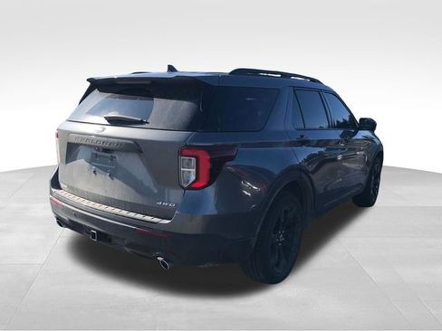 Used 2023 Ford Explorer ST-Line w/ Class IV Trailer Tow Package image 2
