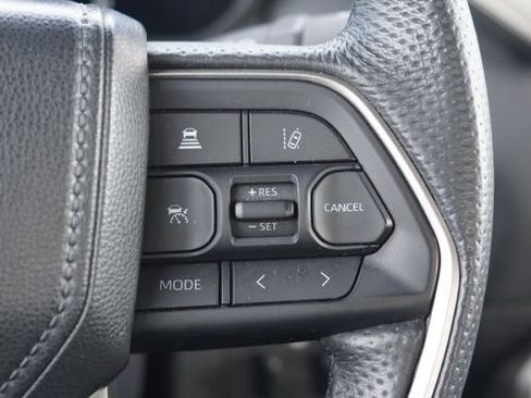 Used 2025 Toyota Tundra Limited image 26