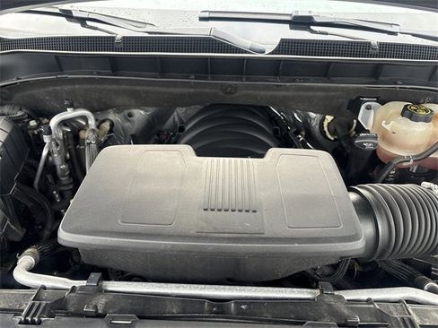 Used 2021 Chevrolet Suburban LT image 31