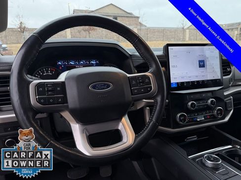 Used 2024 Ford Expedition XLT image 13