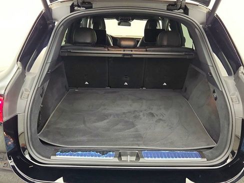 Used 2023 Mercedes-Benz EQS 580 4MATIC SUV w/ Acoustic Comfort Package image 21